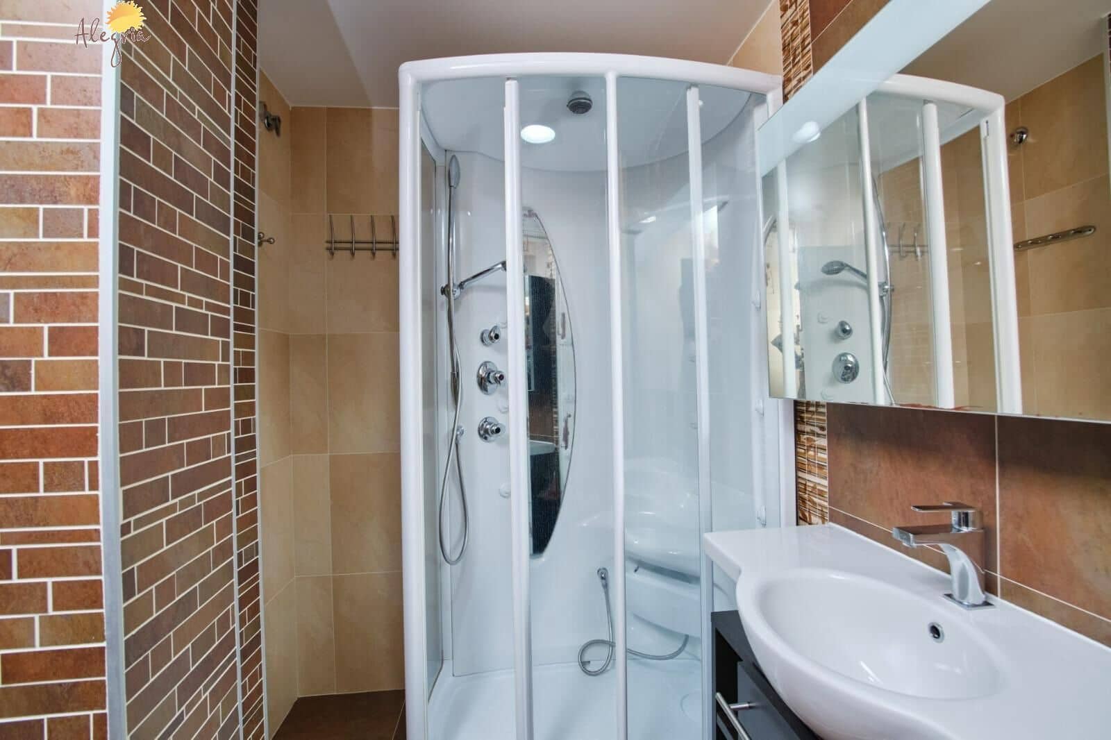 4 sovrum Takvåning till salu i Torrevieja med garage - 624 900 € (Ref: 9012275)