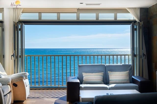 4 makuuhuone Kattohuoneisto myytävänä paikassa Las Piscinas Naturales, Torrevieja mukana 
autotalli - 624 900 € (Ref: 9012275)