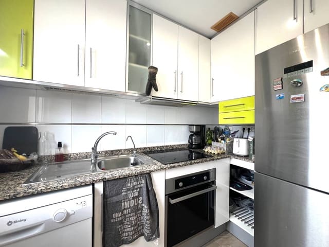 3 makuuhuone Kattohuoneisto myytävänä paikassa Centro - Muelle Pesquero, Torrevieja - 194 000 € (Ref: 9012276)