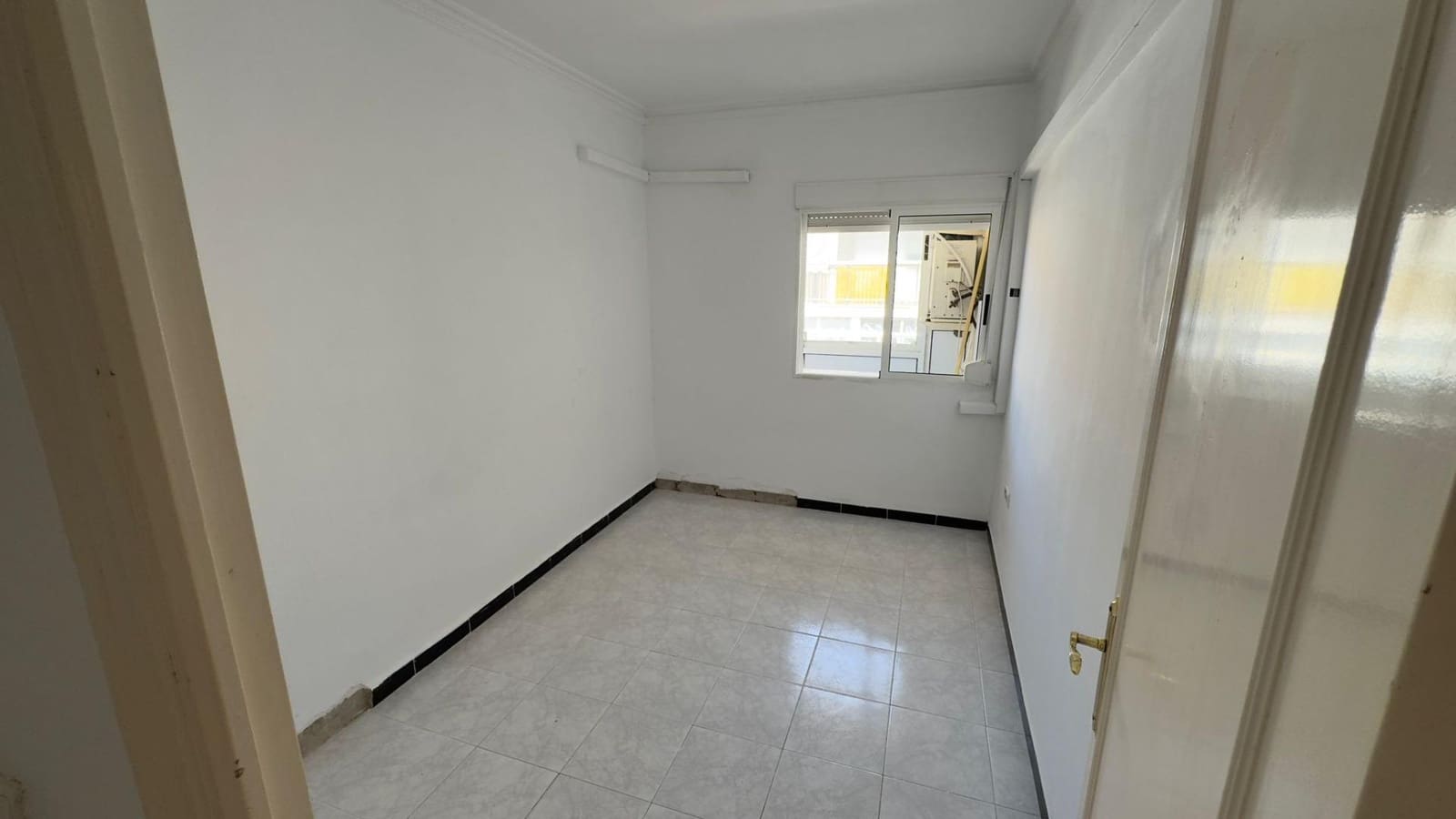 3 bedroom Apartment for sale in Torrevieja - € 128,900 (Ref: 9012277)