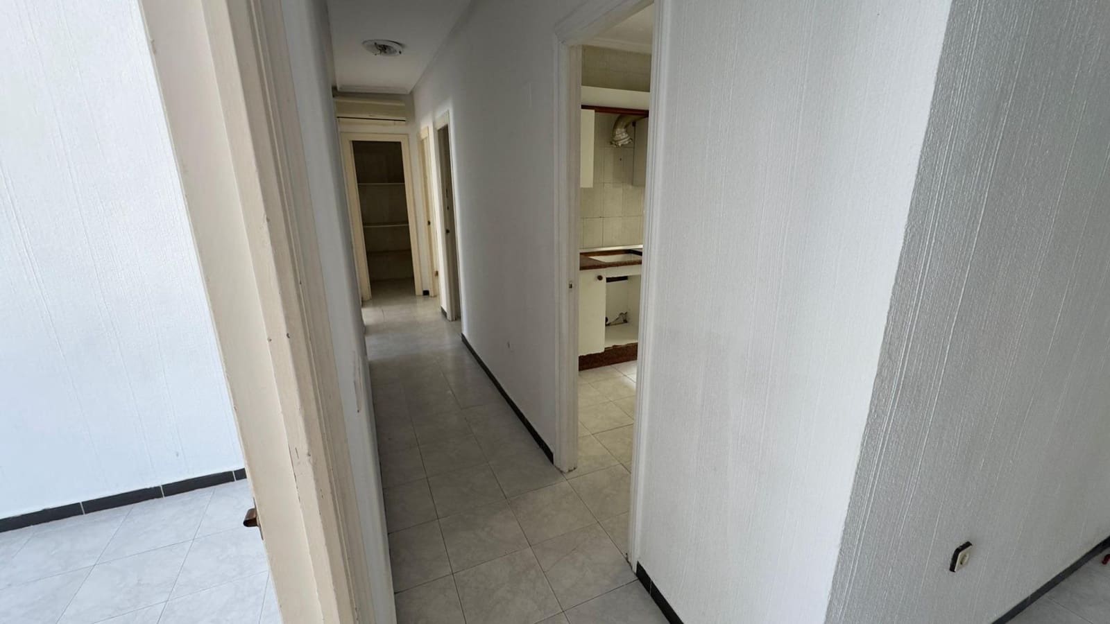 3 bedroom Apartment for sale in Torrevieja - € 128,900 (Ref: 9012277)