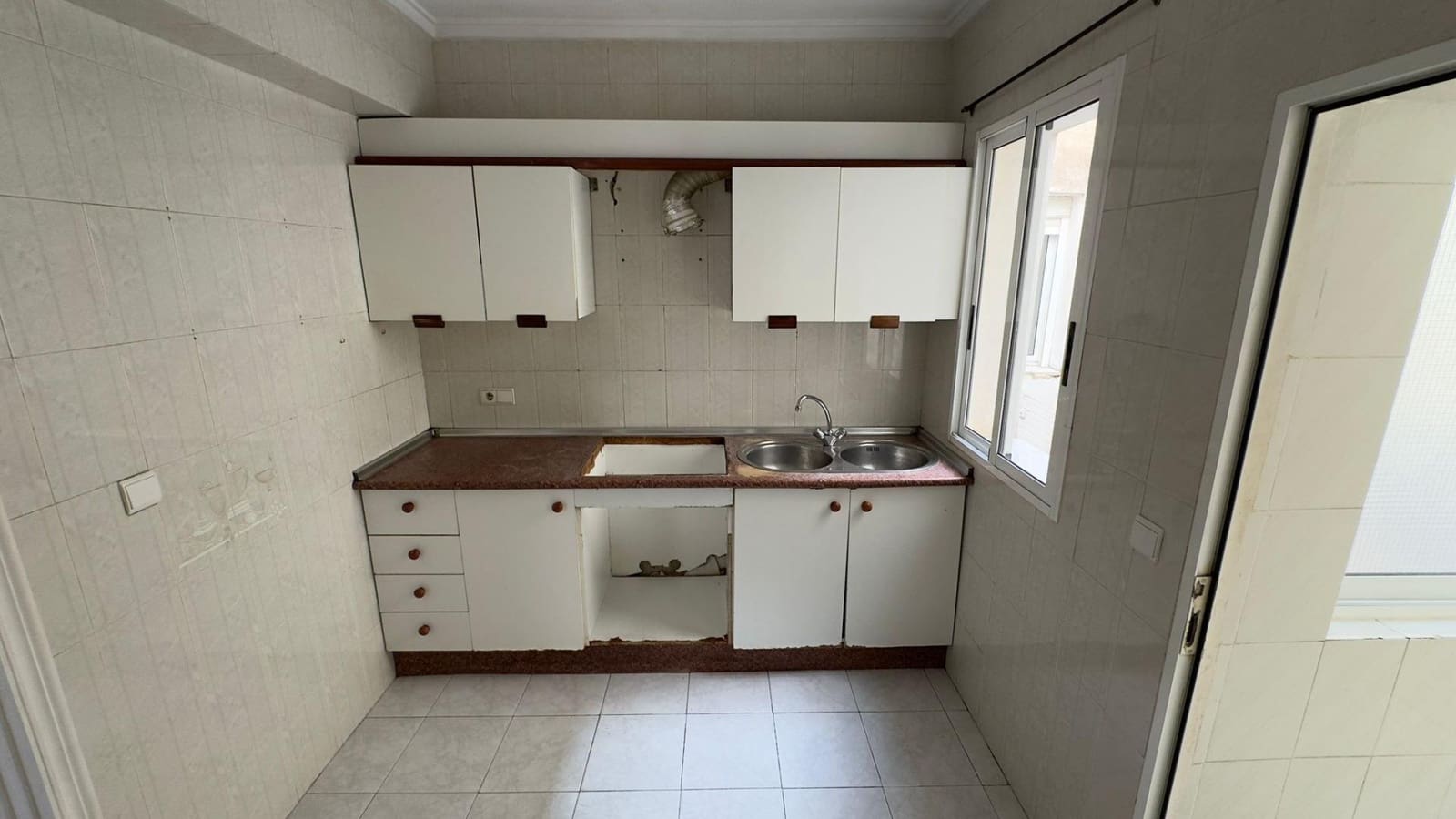 3 bedroom Apartment for sale in Torrevieja - € 128,900 (Ref: 9012277)