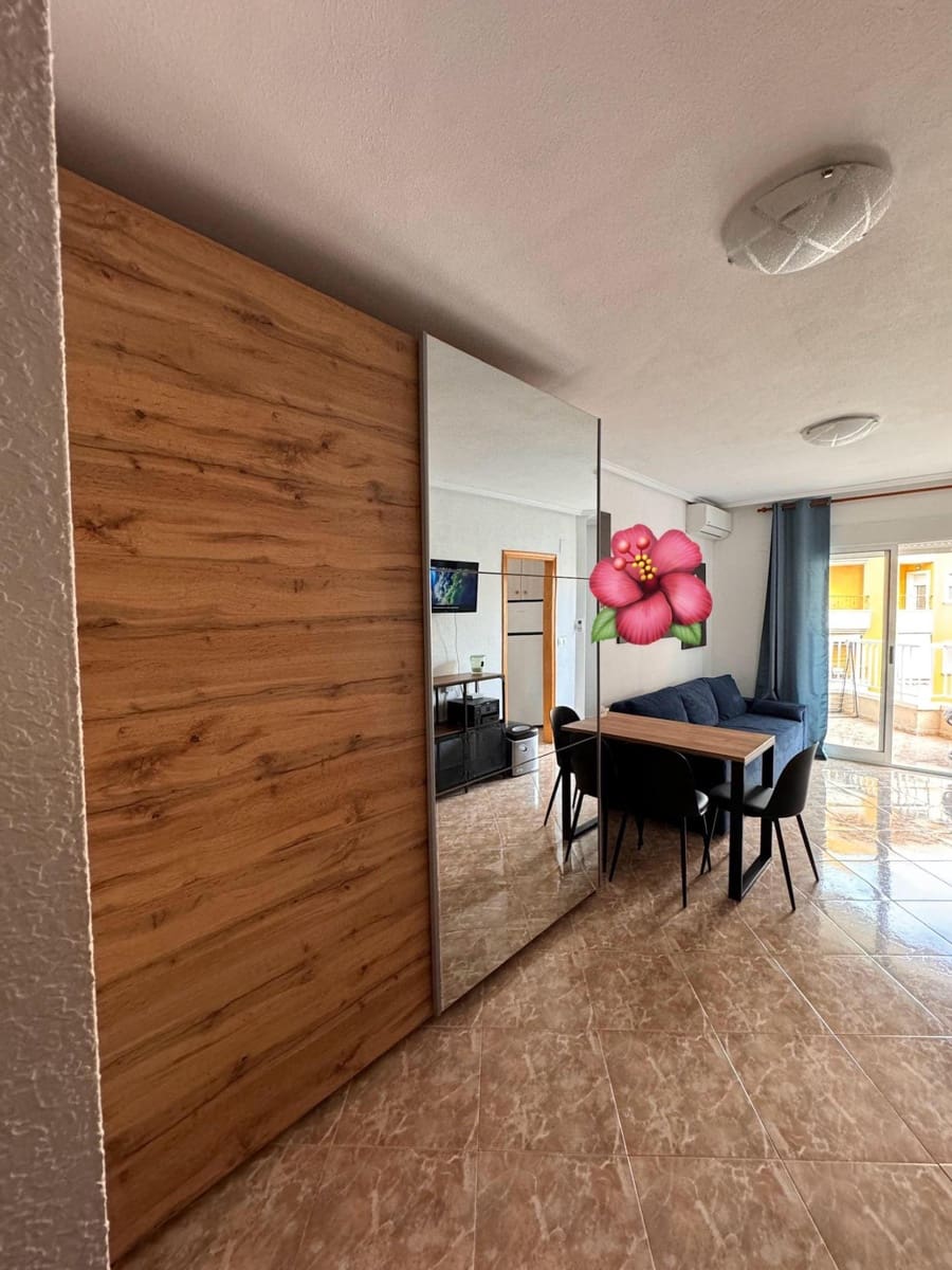 2 makuuhuone Huoneisto myytävänä paikassa Torrevieja - 145 900 € (Ref: 9012278)