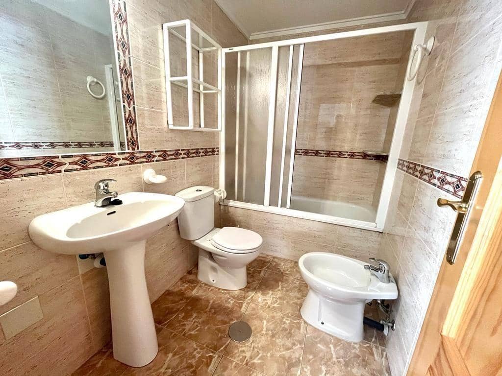 2 makuuhuone Huoneisto myytävänä paikassa Torrevieja - 145 900 € (Ref: 9012278)