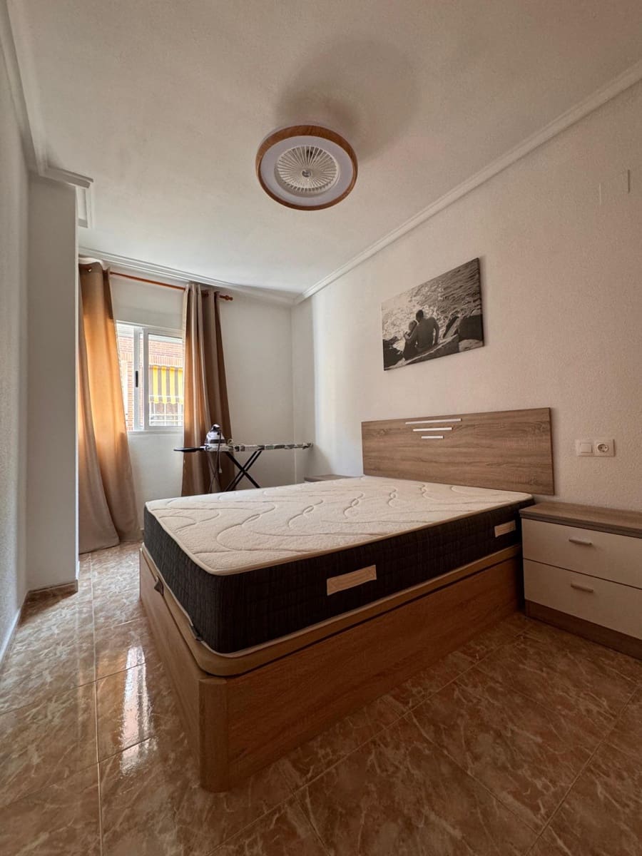 2 makuuhuone Huoneisto myytävänä paikassa Torrevieja - 145 900 € (Ref: 9012278)