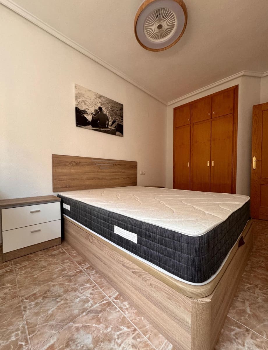 2 makuuhuone Huoneisto myytävänä paikassa Torrevieja - 145 900 € (Ref: 9012278)