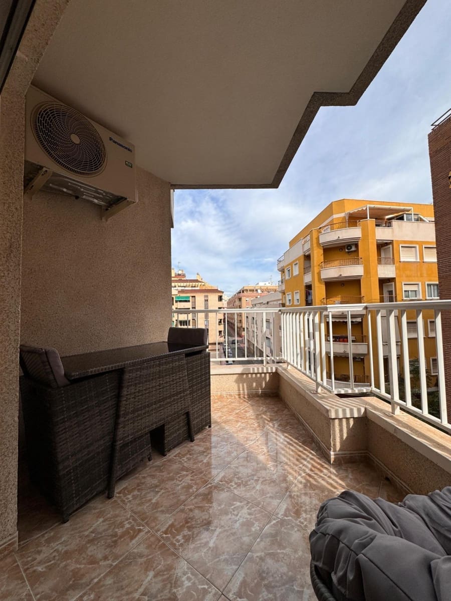 2 makuuhuone Huoneisto myytävänä paikassa Torrevieja - 145 900 € (Ref: 9012278)