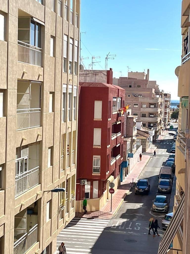2 makuuhuone Huoneisto myytävänä paikassa Torrevieja - 145 900 € (Ref: 9012278)