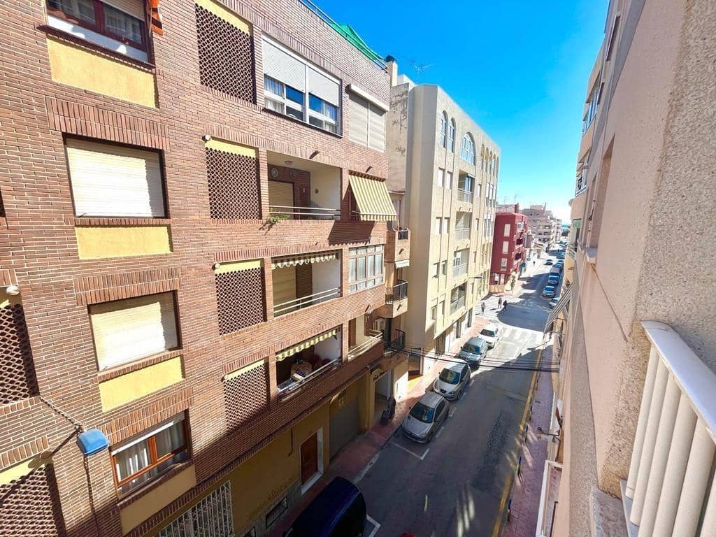 2 makuuhuone Huoneisto myytävänä paikassa Torrevieja - 145 900 € (Ref: 9012278)