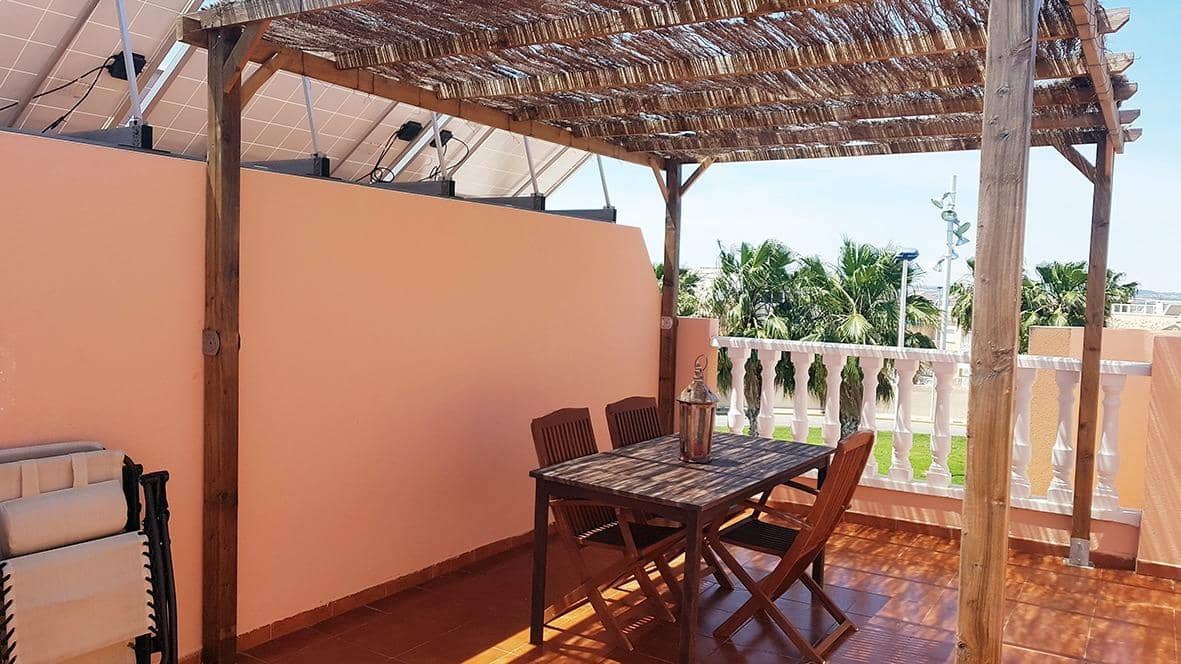 3 quarto Apartamento para venda em Torrevieja com piscina - 219 000 € (Ref: 9012283)