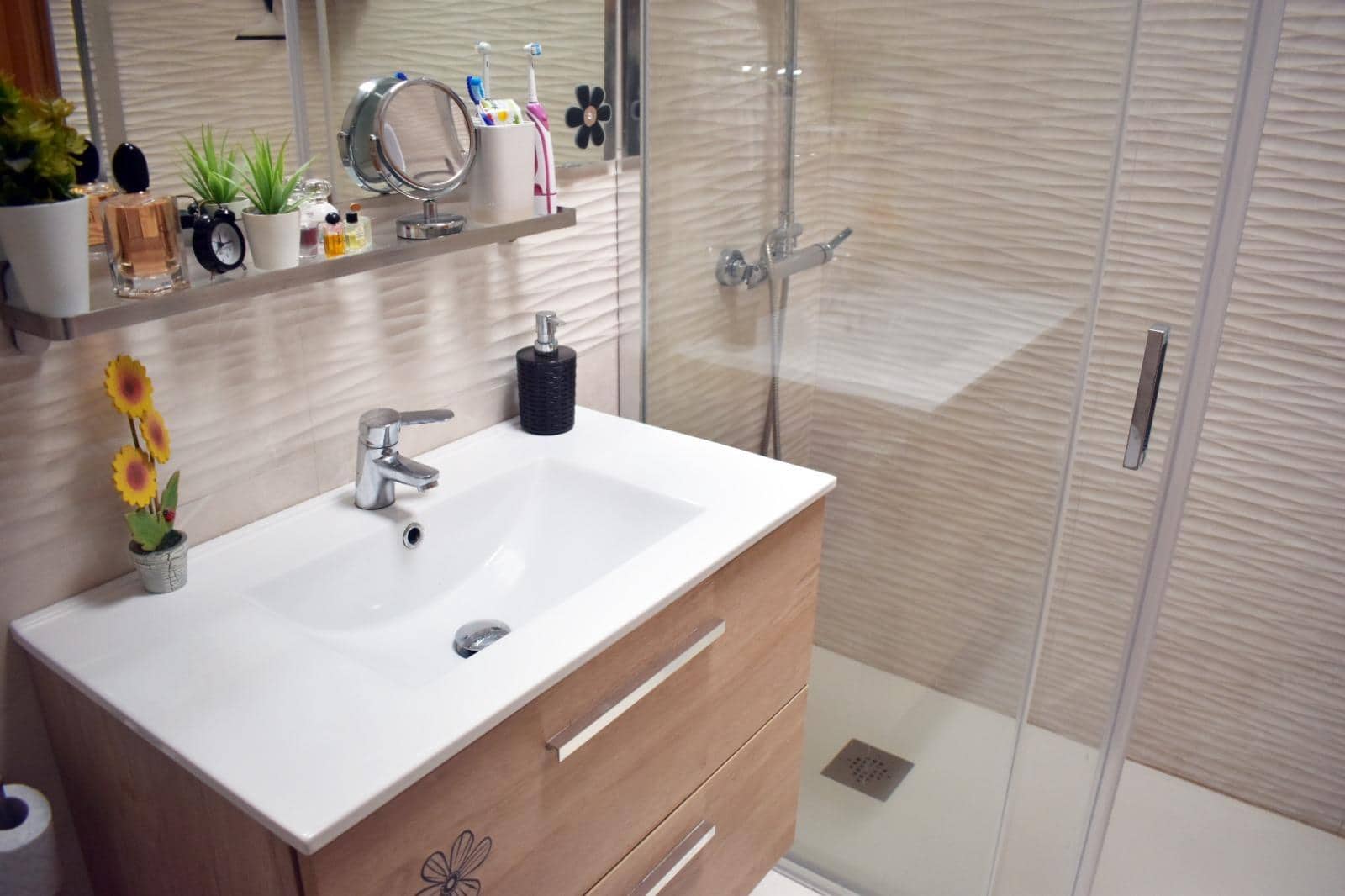 3 quarto Apartamento para venda em Torrevieja com piscina - 219 000 € (Ref: 9012283)