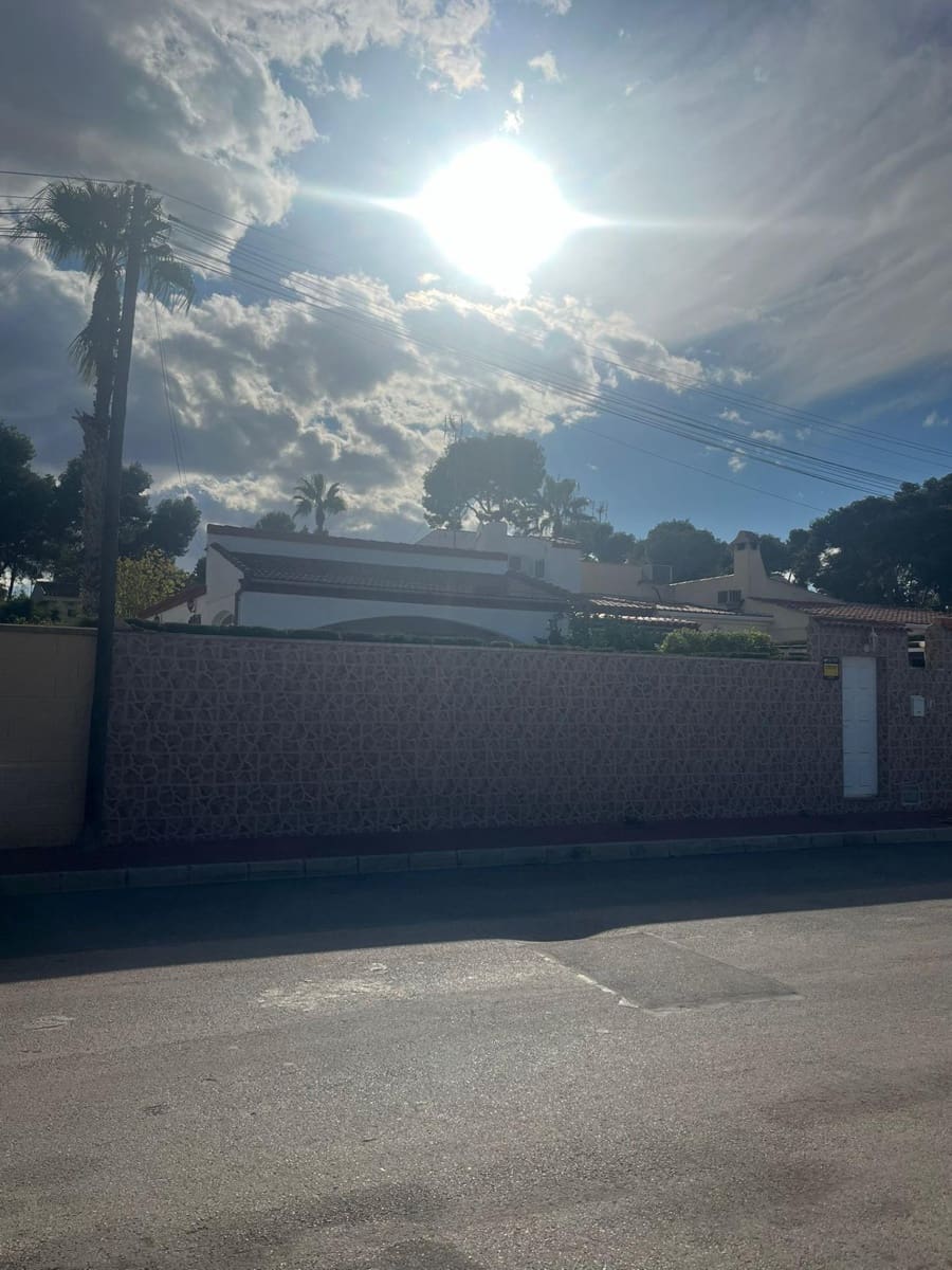 4 soveværelse Semi-Rækkehus til salg i Los Balcones med swimmingpool garage - € 335.000 (Ref: 9012286)