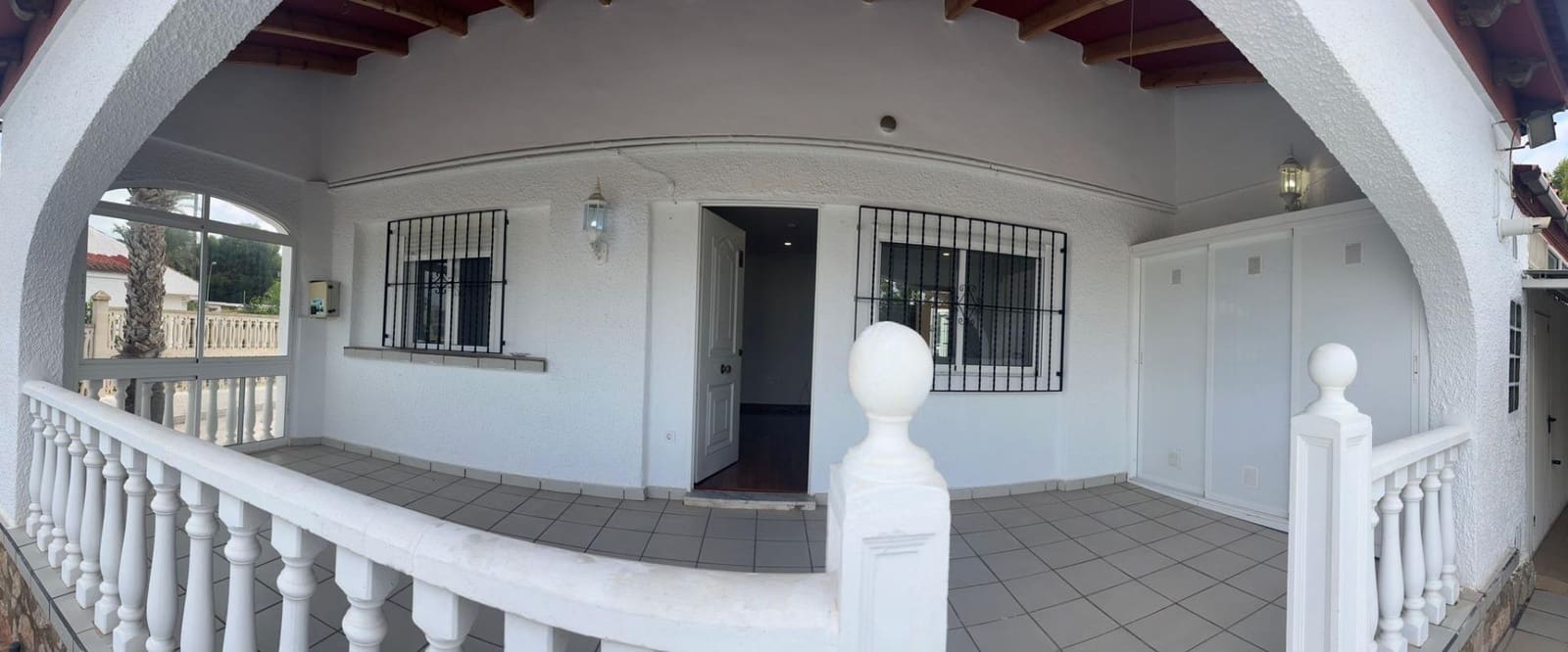 4 soveværelse Semi-Rækkehus til salg i Los Balcones med swimmingpool garage - € 335.000 (Ref: 9012286)