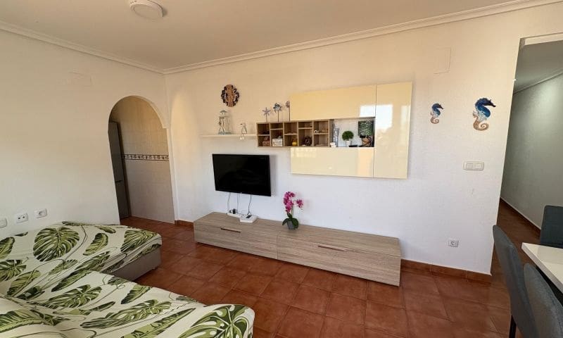 2 soverom Leilighet til salgs i Torrevieja med garasje - € 158 990 (Ref: 9017340)
