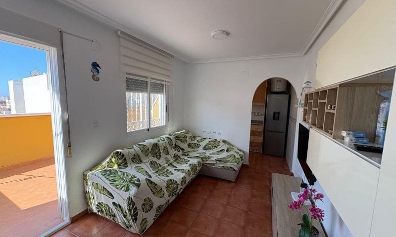 2 soverom Leilighet til salgs i Torrevieja med garasje - € 158 990 (Ref: 9017340)