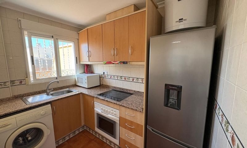 2 soverom Leilighet til salgs i Torrevieja med garasje - € 158 990 (Ref: 9017340)