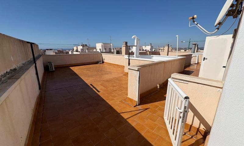 2 soverom Leilighet til salgs i Torrevieja med garasje - € 158 990 (Ref: 9017340)