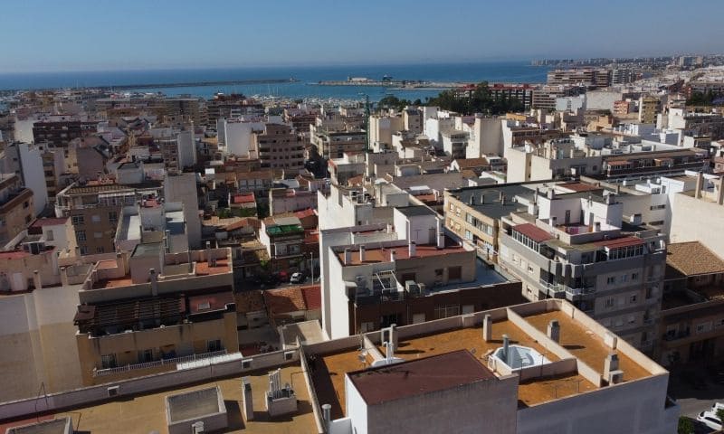 2 soverom Leilighet til salgs i Torrevieja med garasje - € 158 990 (Ref: 9017340)