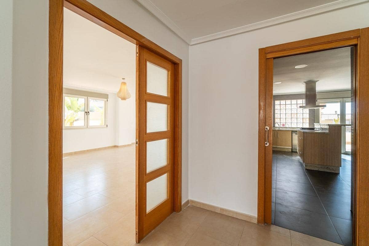 6 soverom Villa til salgs i Aguas Nuevas med svømmebasseng garasje - € 750 000 (Ref: 9020731)