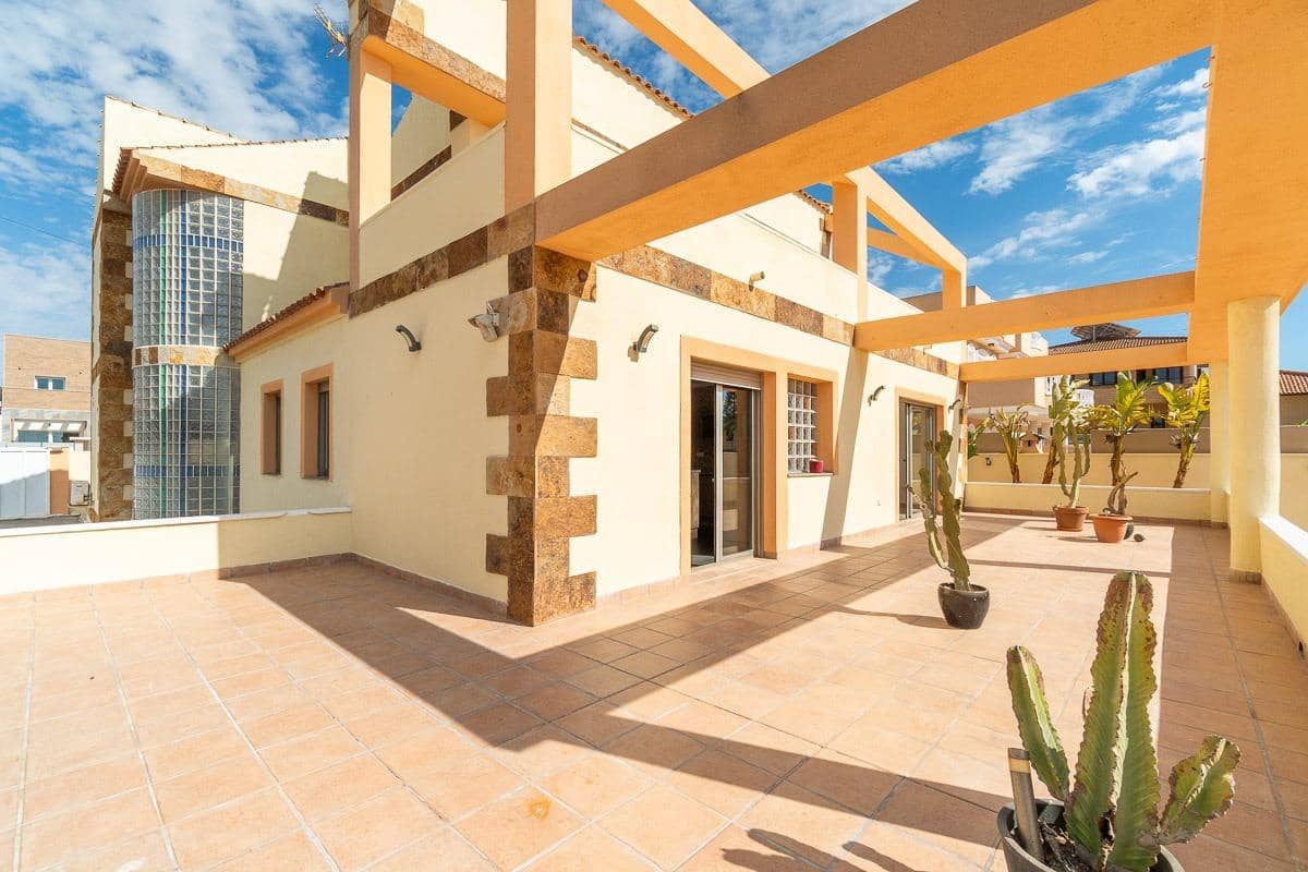 6 soverom Villa til salgs i Aguas Nuevas med svømmebasseng garasje - € 750 000 (Ref: 9020731)