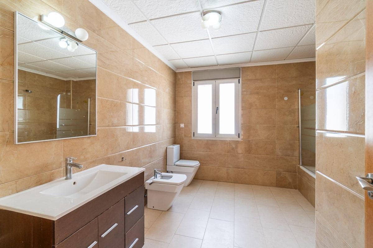 6 soverom Villa til salgs i Aguas Nuevas med svømmebasseng garasje - € 750 000 (Ref: 9020731)