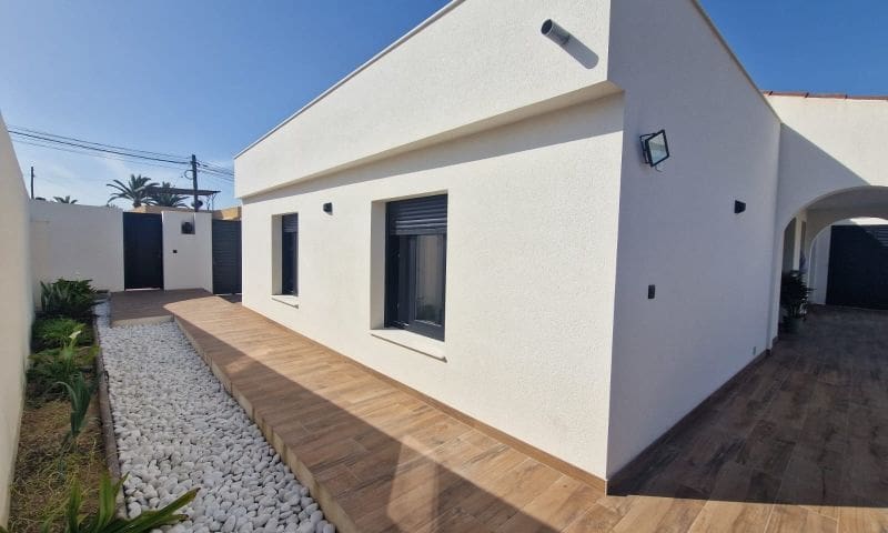 3 soveværelse Villa til salg i Cabo Roig med swimmingpool - € 529.995 (Ref: 9020734)