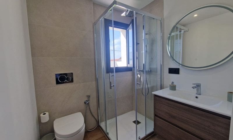 3 soveværelse Villa til salg i Cabo Roig med swimmingpool - € 529.995 (Ref: 9020734)