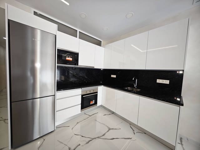 2 soverom Leilighet til salgs i Playa del Cura, Torrevieja - € 265 000 (Ref: 9023779)