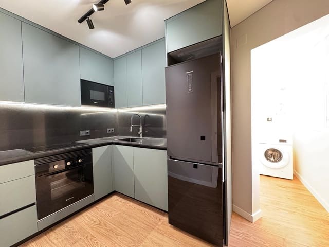 Apartamento de 3 habitaciones en Playa del Acequión, Torrevieja en venta con piscina - 320.000 € (Ref: 9023780)