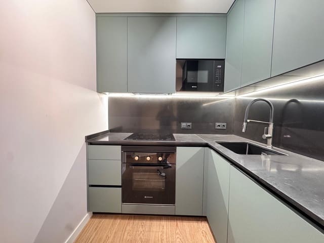 Apartamento de 3 habitaciones en Playa del Acequión, Torrevieja en venta con piscina - 320.000 € (Ref: 9023780)