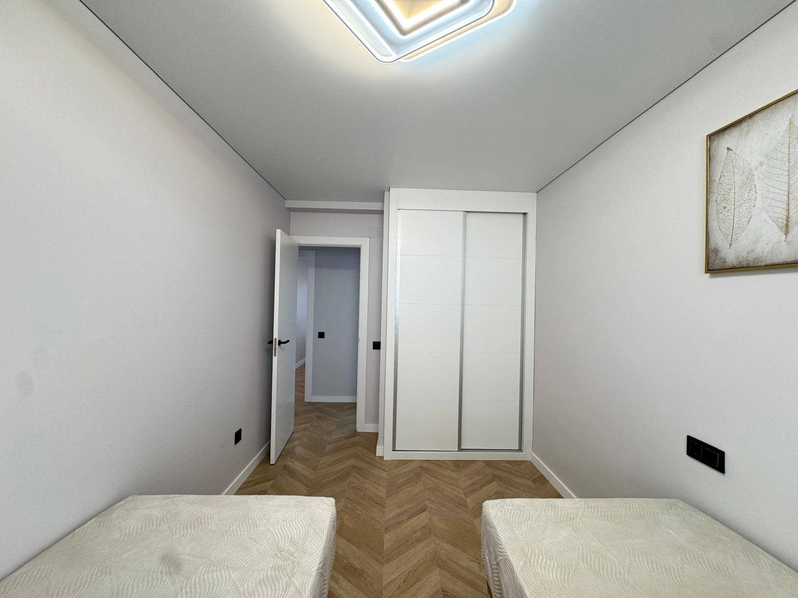 Apartamento de 3 habitaciones en Torrevieja en venta con piscina - 320.000 € (Ref: 9023780)