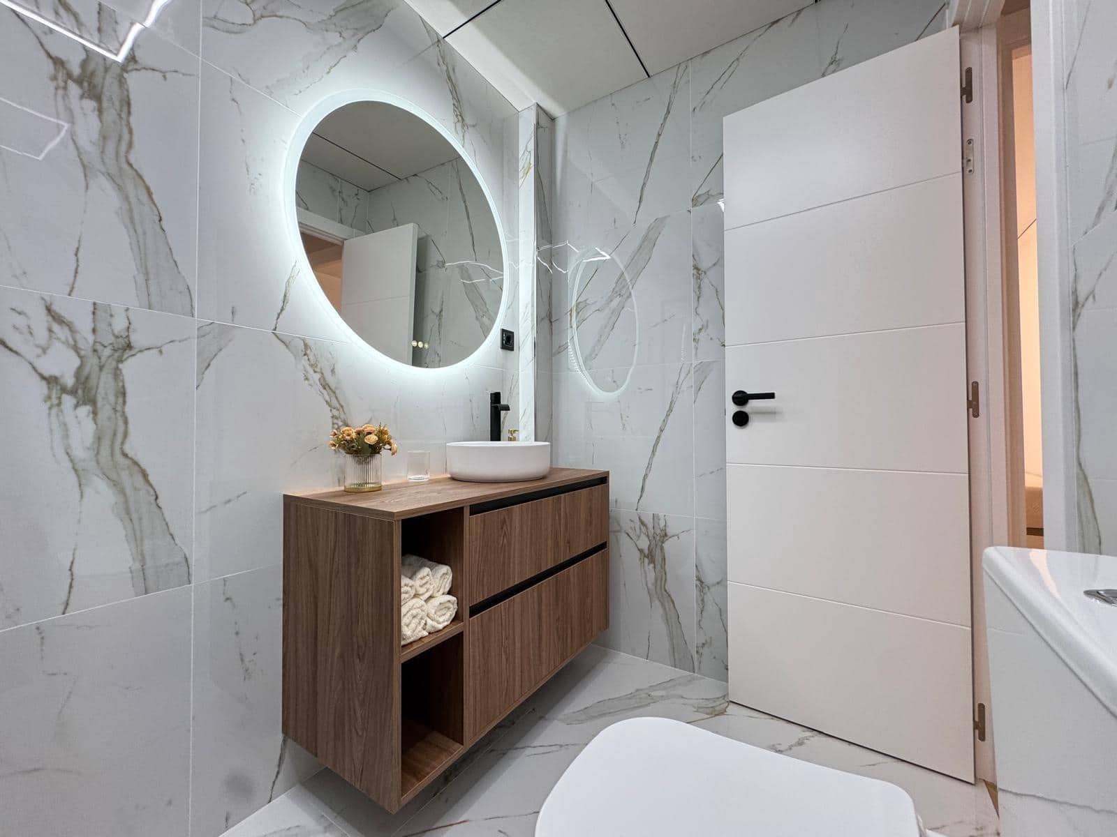 Apartamento de 3 habitaciones en Torrevieja en venta con piscina - 320.000 € (Ref: 9023780)