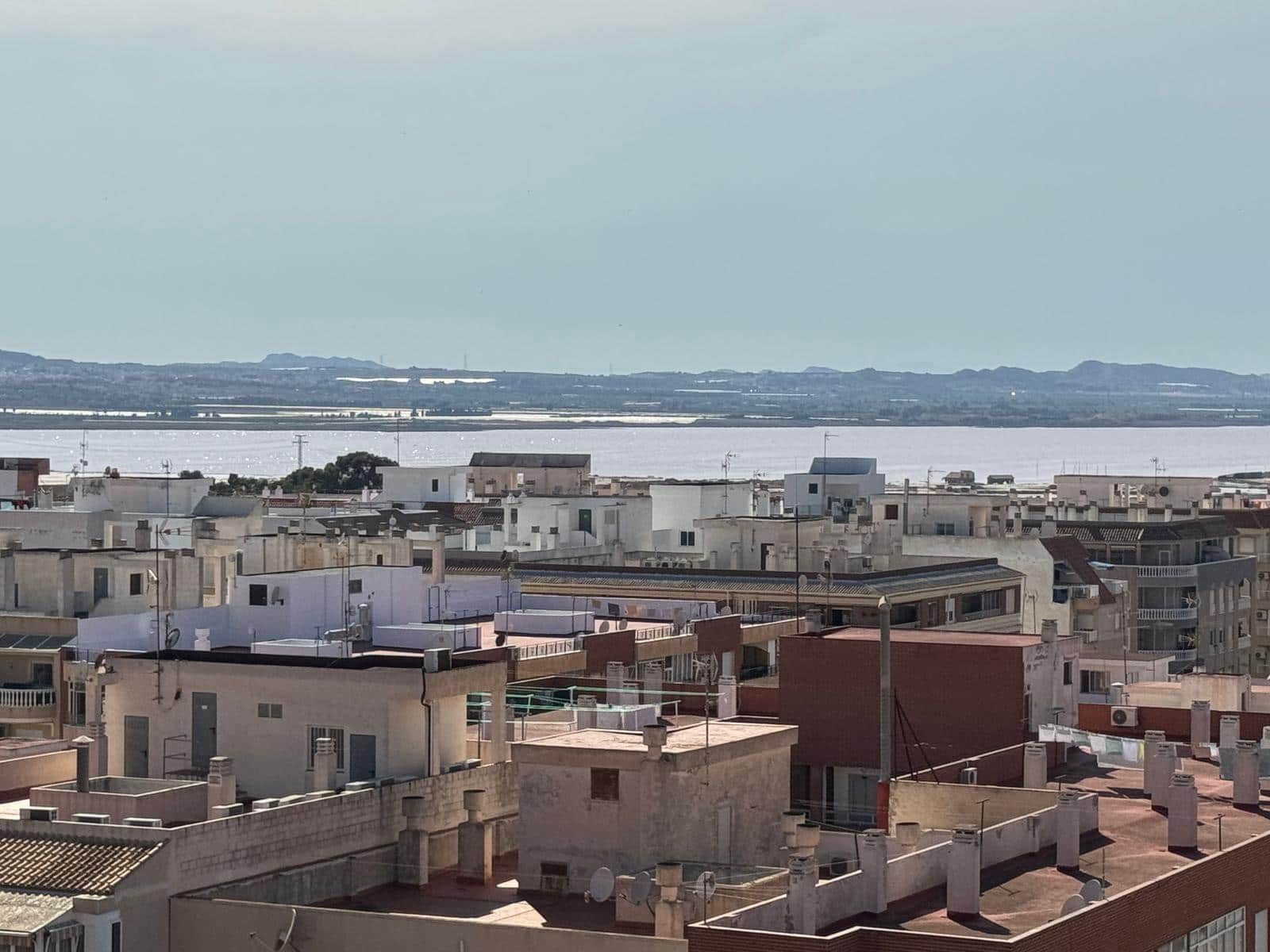 Apartamento de 3 habitaciones en Torrevieja en venta con piscina - 320.000 € (Ref: 9023780)