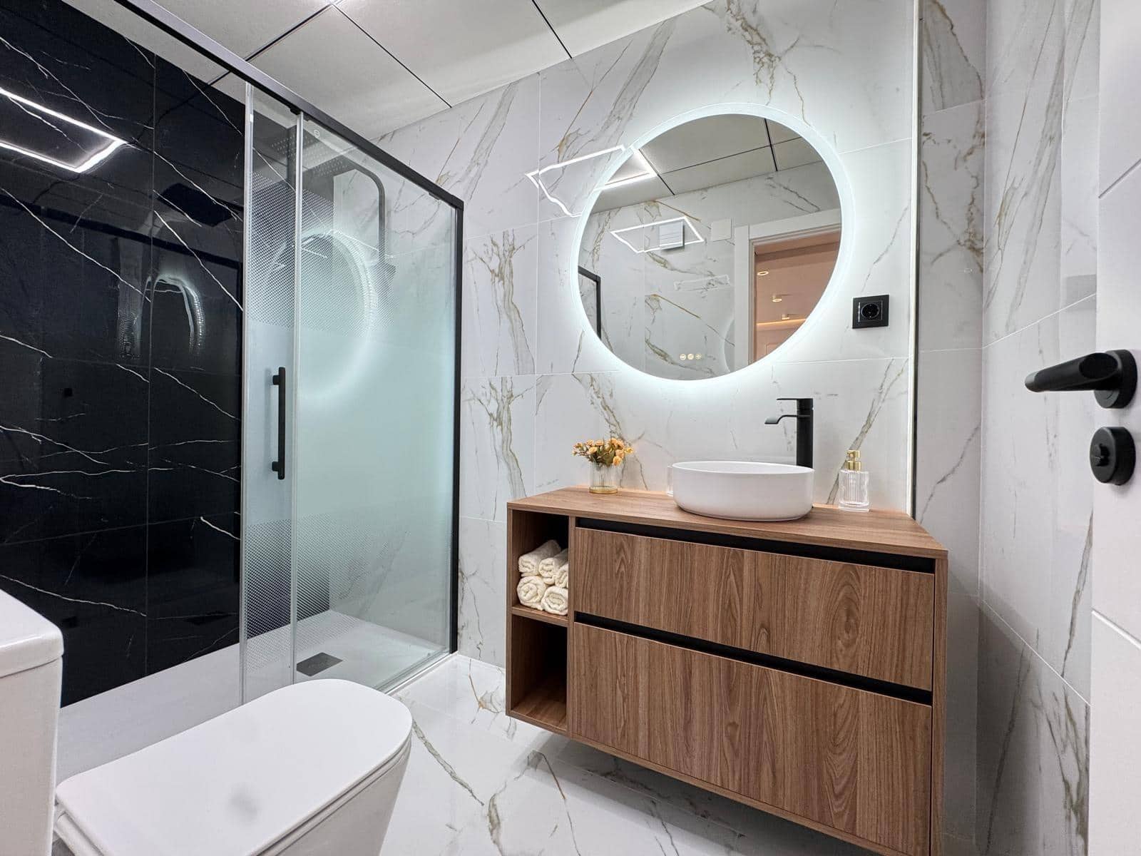 Apartamento de 3 habitaciones en Torrevieja en venta con piscina - 320.000 € (Ref: 9023780)