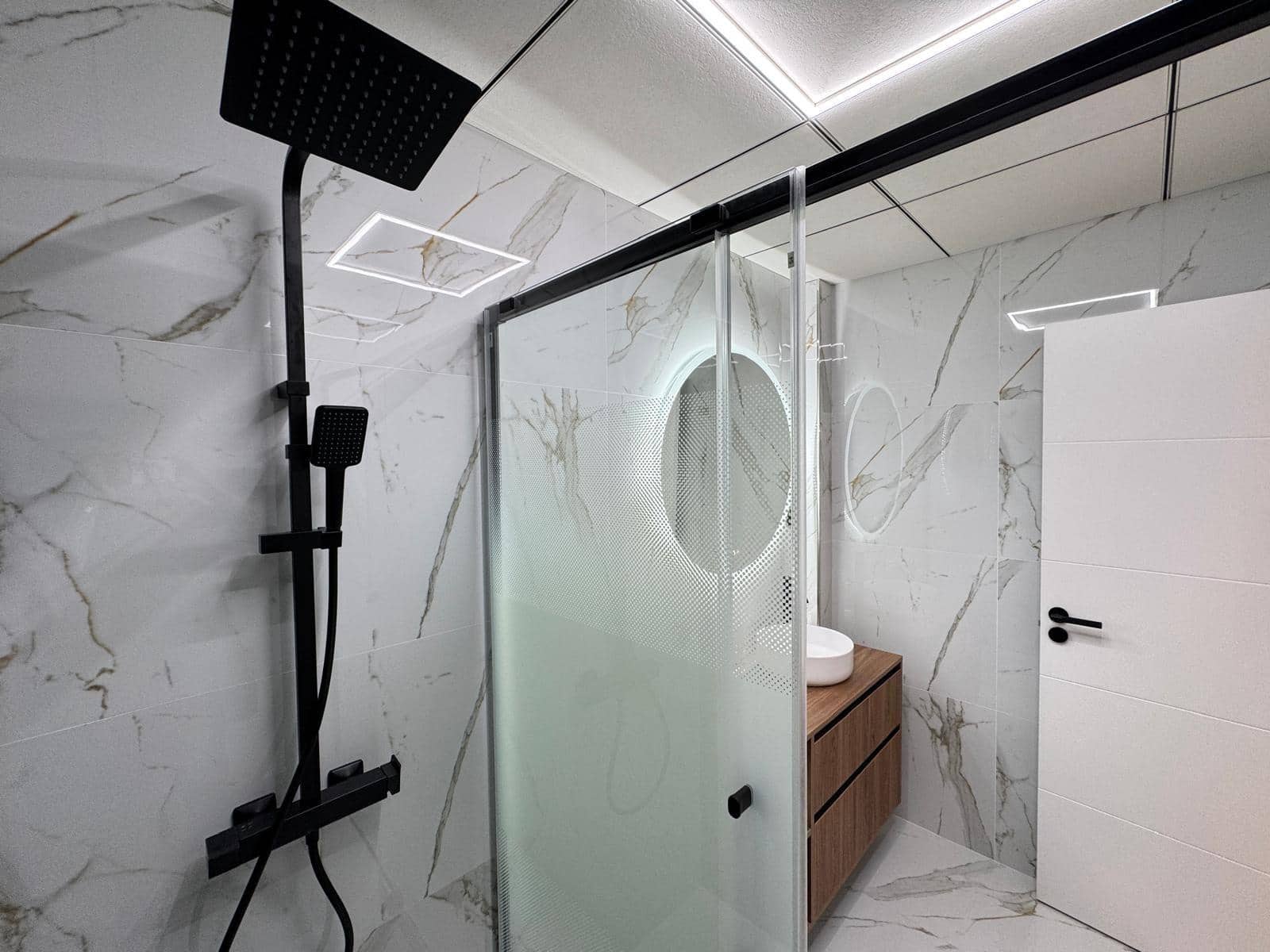 Apartamento de 3 habitaciones en Torrevieja en venta con piscina - 320.000 € (Ref: 9023780)