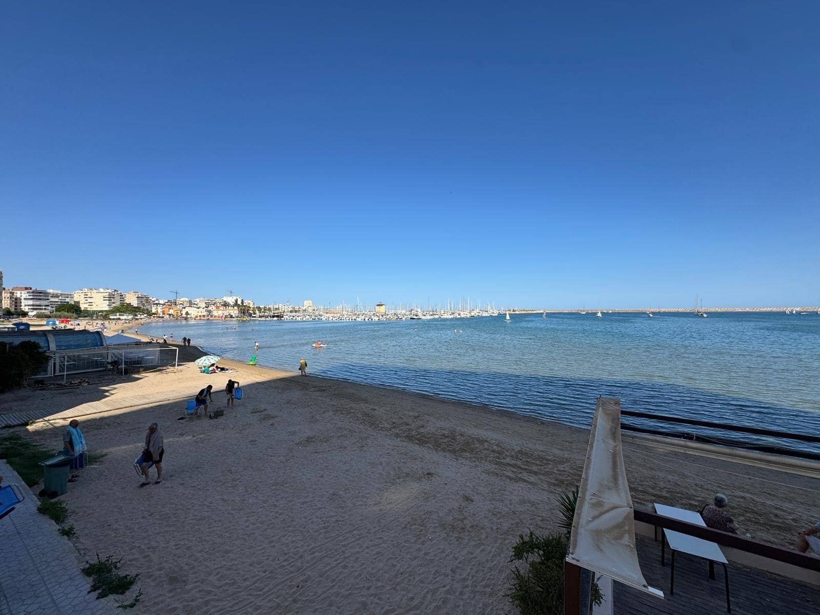 Apartamento de 3 habitaciones en Torrevieja en venta con piscina - 320.000 € (Ref: 9023780)