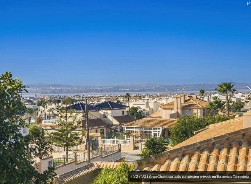 3 quarto Moradia em Banda para venda em Aguas Nuevas com piscina garagem - 400 000 € (Ref: 9025352)