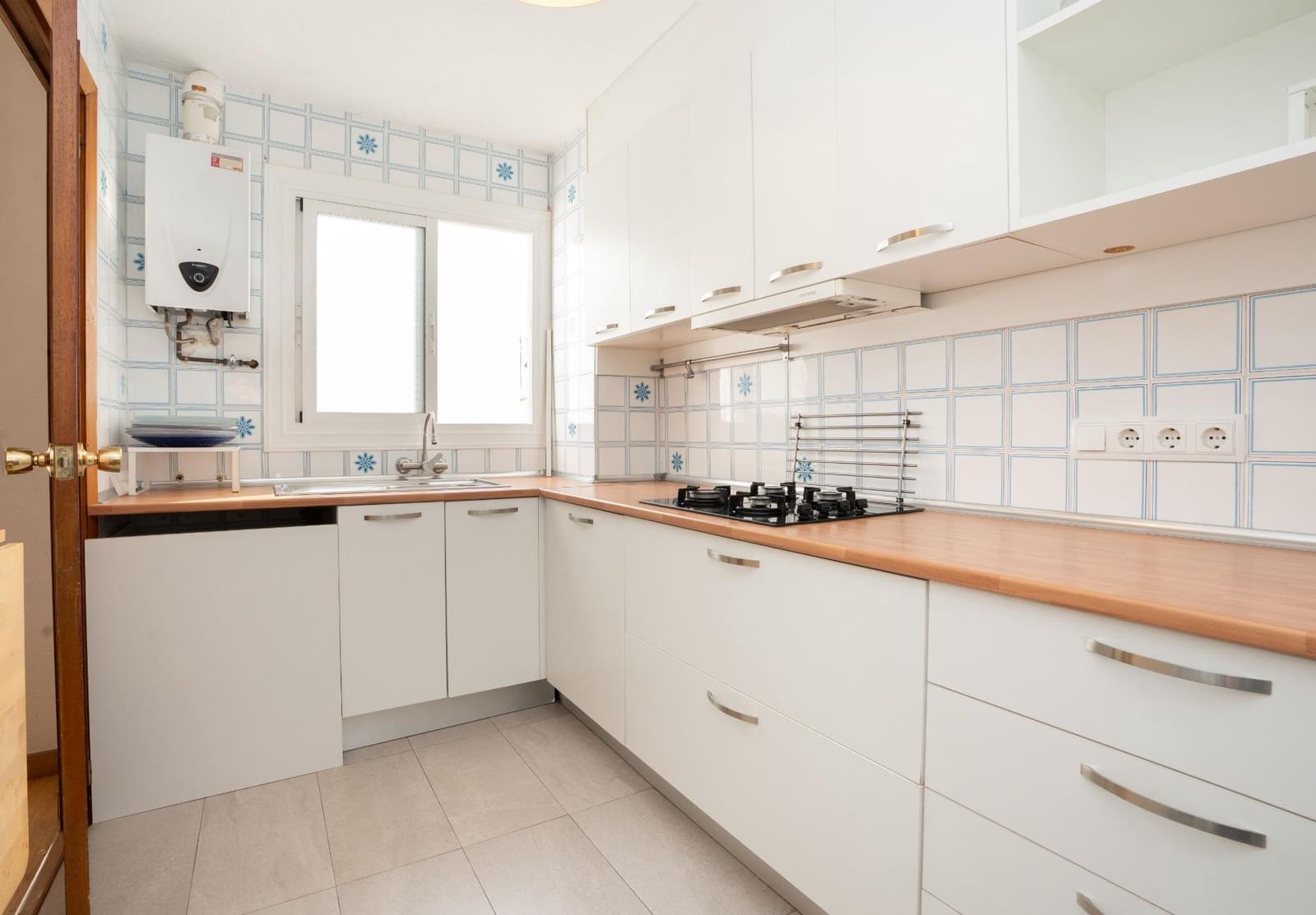 3 makuuhuone Kattohuoneisto myytävänä paikassa Torrevieja - 181 000 € (Ref: 9035943)