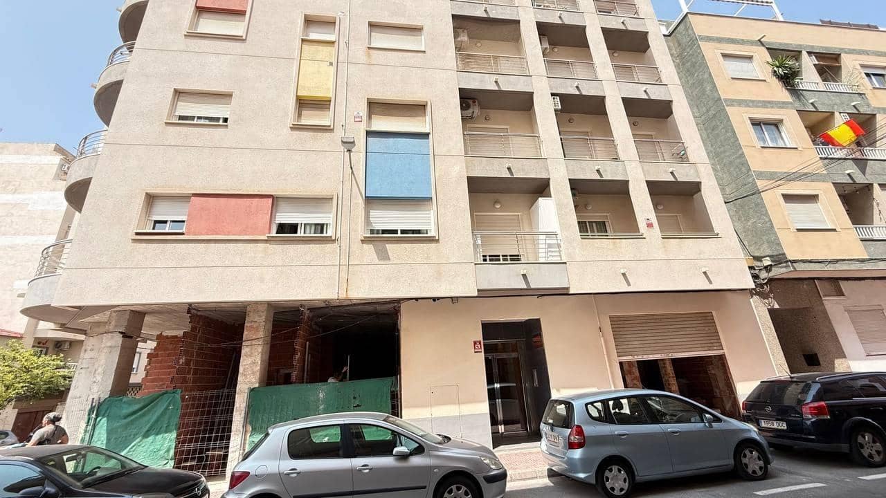 1 soverom Leilighet til salgs i Torrevieja - € 149 900 (Ref: 9035946)