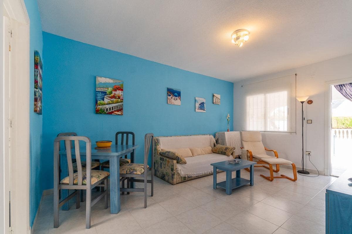 2 soveværelse Bungalow til salg i La Florida med swimmingpool - € 149.900 (Ref: 9037952)