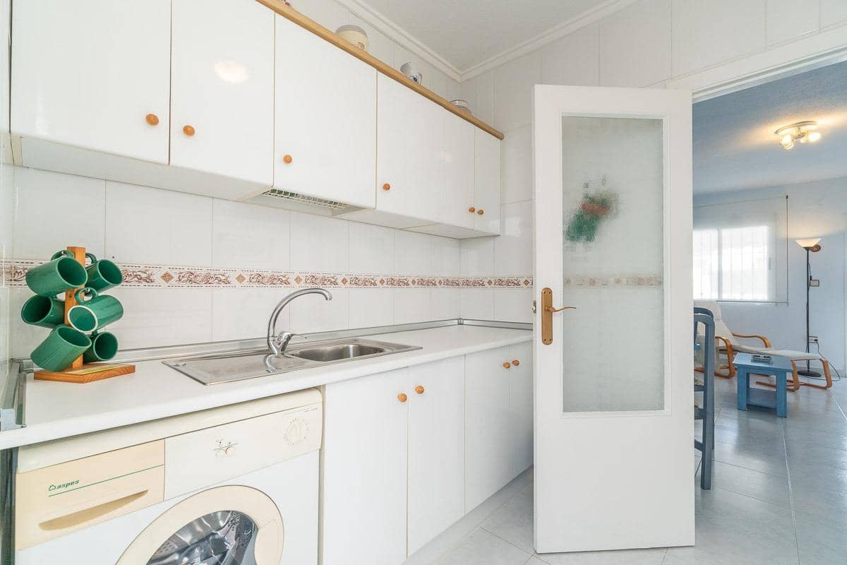 2 soveværelse Bungalow til salg i La Florida med swimmingpool - € 149.900 (Ref: 9037952)