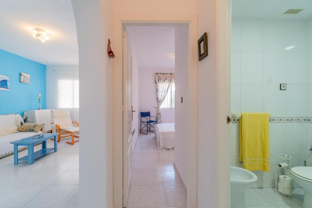 2 soveværelse Bungalow til salg i La Florida med swimmingpool - € 149.900 (Ref: 9037952)