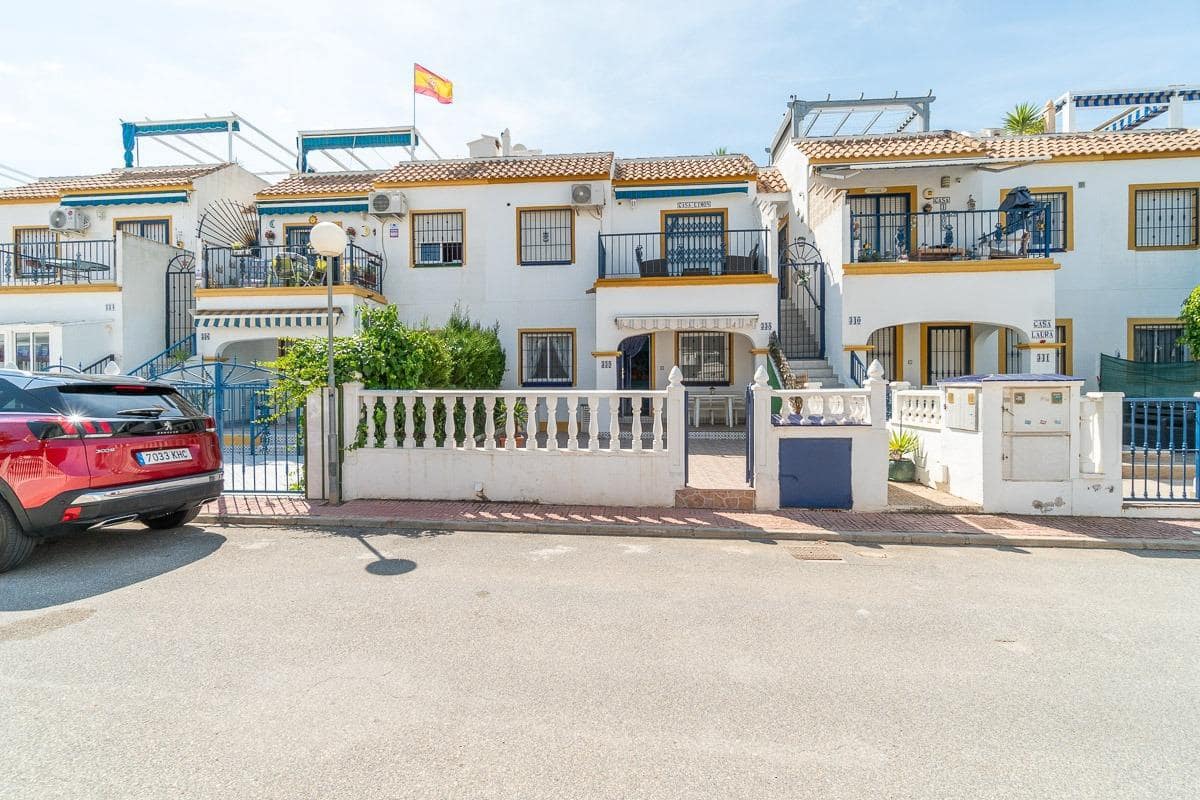 2 soveværelse Bungalow til salg i La Florida med swimmingpool - € 149.900 (Ref: 9037952)