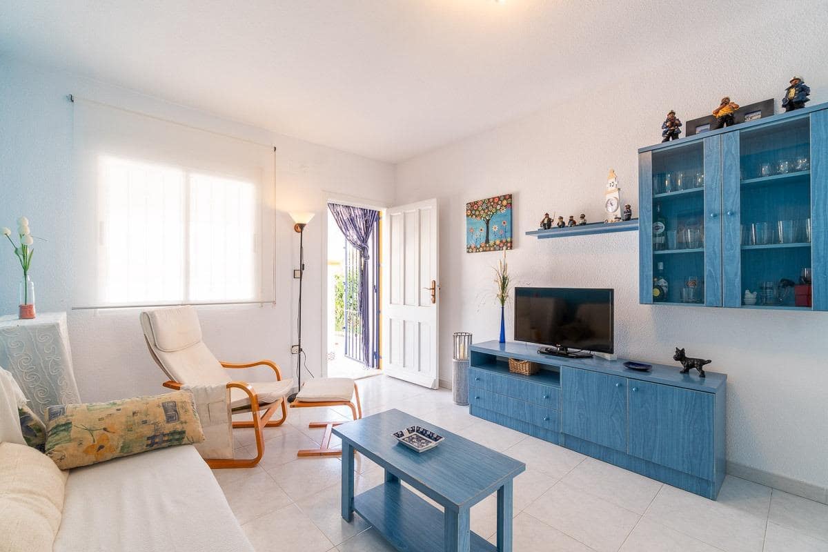 2 soveværelse Bungalow til salg i La Florida med swimmingpool - € 149.900 (Ref: 9037952)