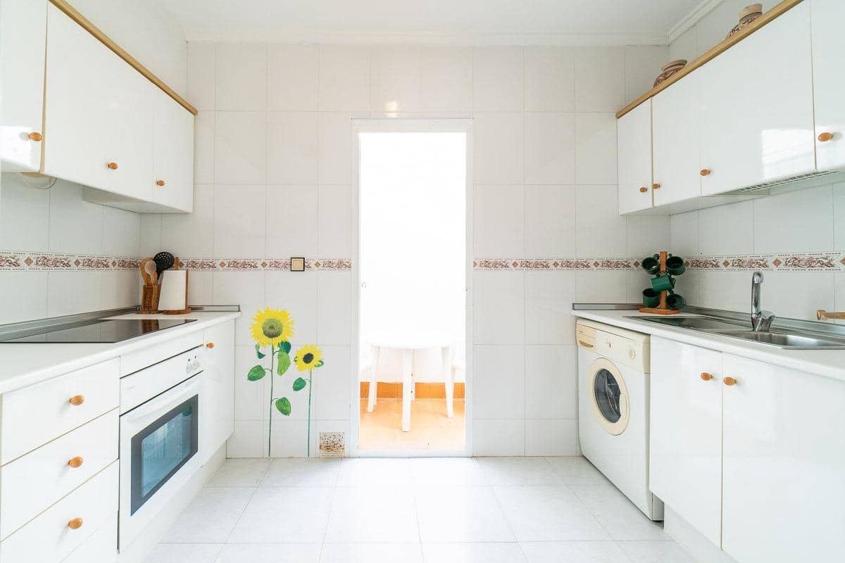 2 soveværelse Bungalow til salg i La Florida med swimmingpool - € 149.900 (Ref: 9037952)