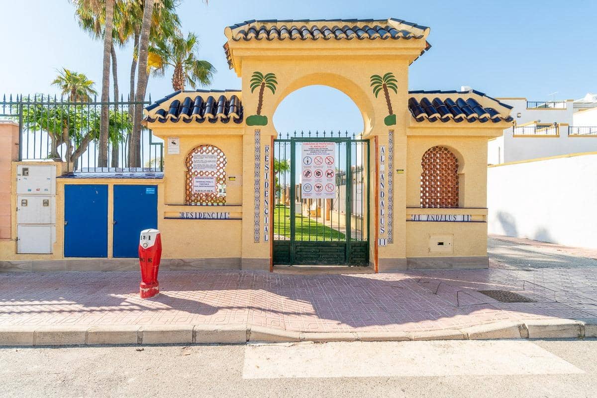 2 soveværelse Bungalow til salg i La Florida med swimmingpool - € 149.900 (Ref: 9037952)