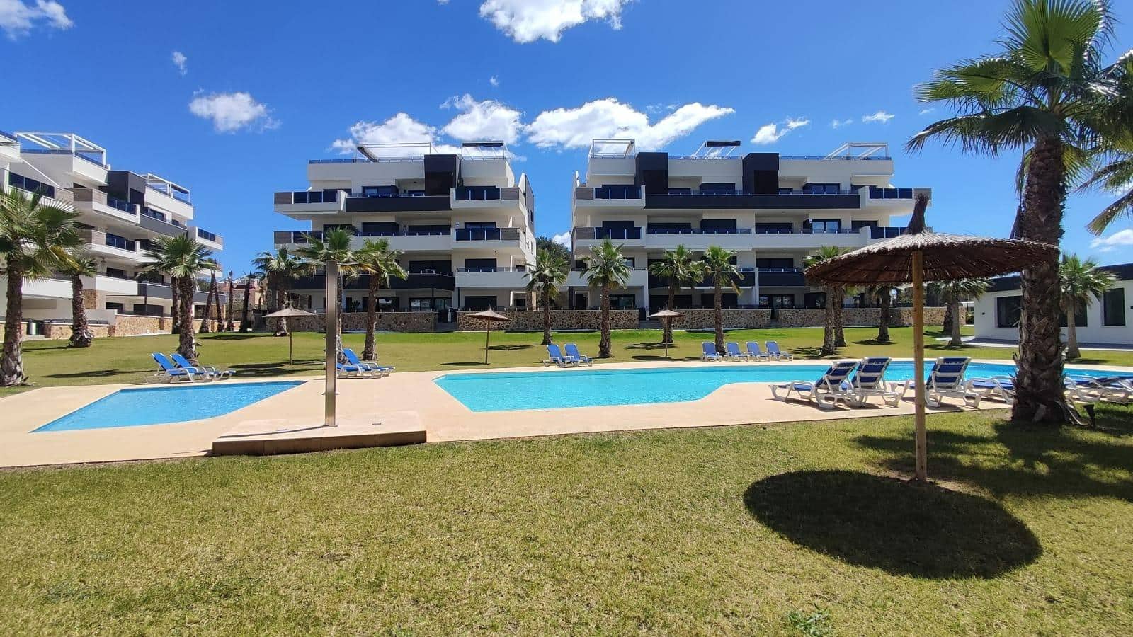 2 soverom Leilighet til salgs i La Florida med svømmebasseng garasje - € 272 000 (Ref: 9037953)