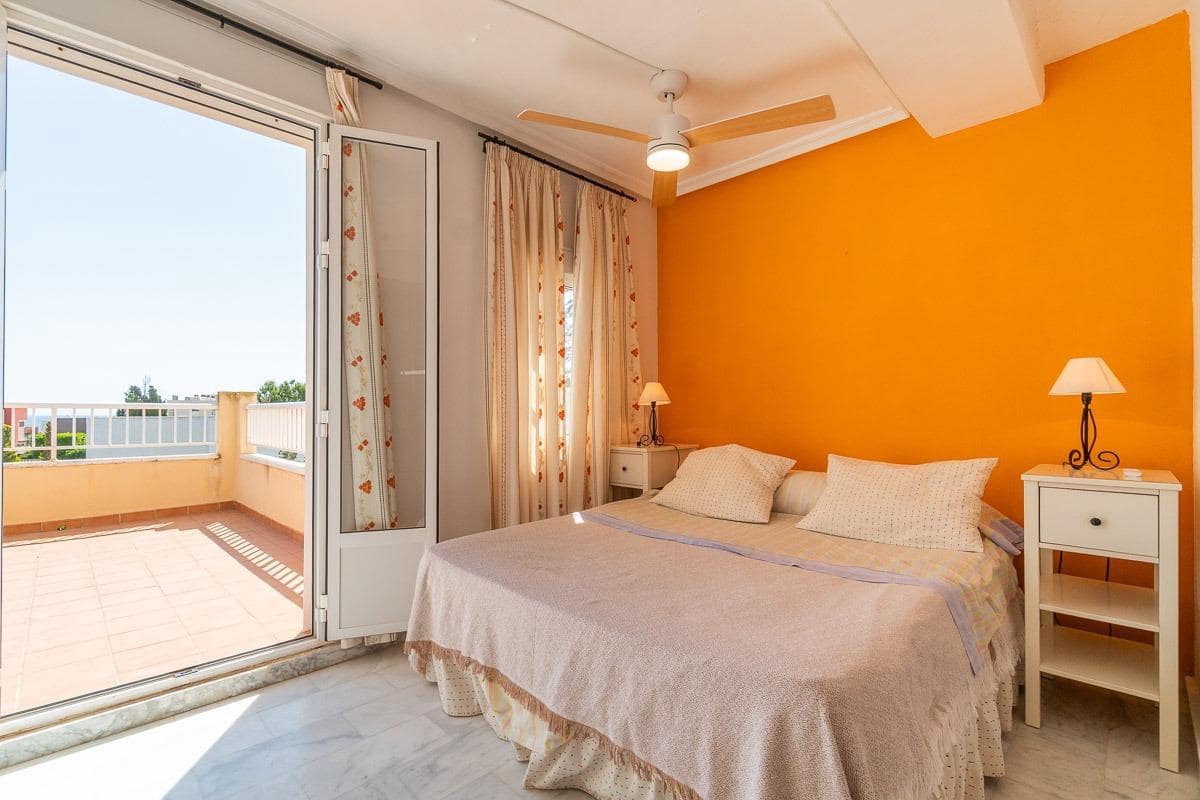 4 bedroom Villa for sale in La Mata with pool garage - € 869,000 (Ref: 9042525)