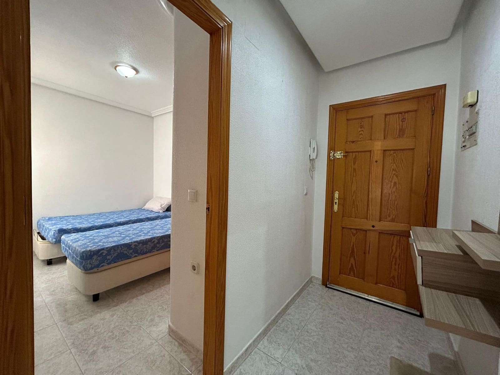 Apartamento de 2 habitaciones en Torrevieja en venta - 157.900 € (Ref: 9057791)