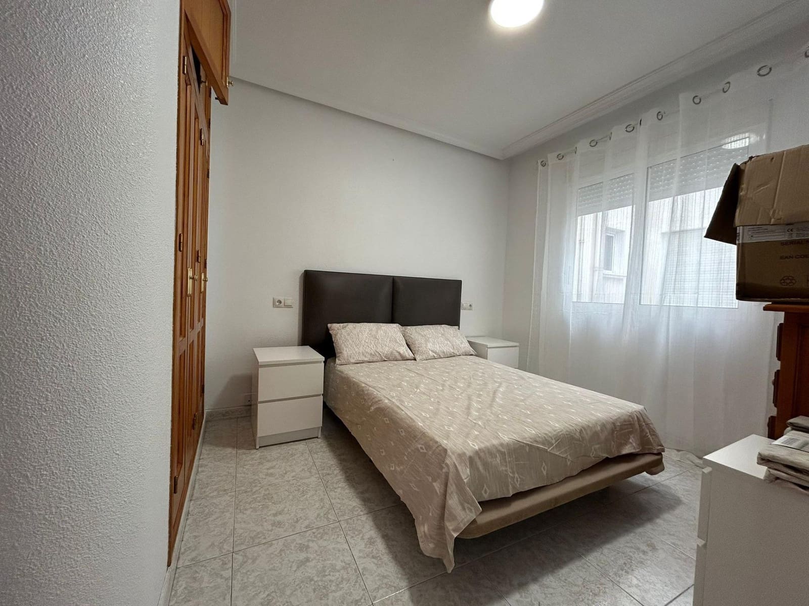 Apartamento de 2 habitaciones en Torrevieja en venta - 157.900 € (Ref: 9057791)
